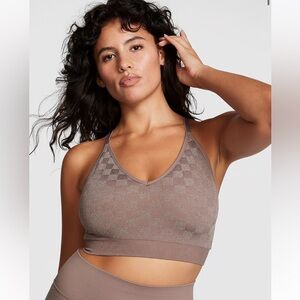 Victoria secret pink iced coffee checkered seamless sports bra NWT